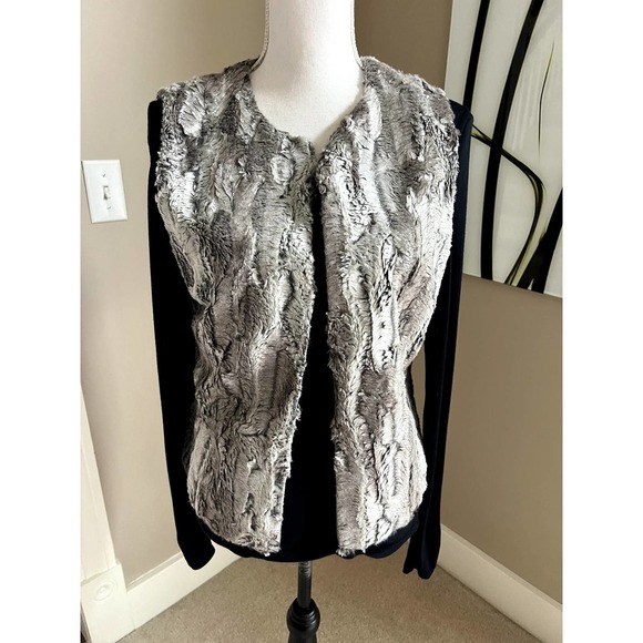 Conrad C Collection silver shimmery faux fur vest size S - Picture 1 of 4